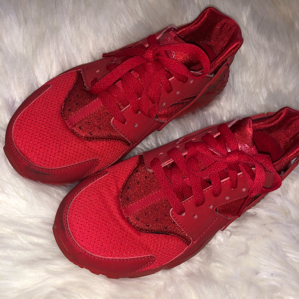 NIKE HUARACHE SNEAKERS
